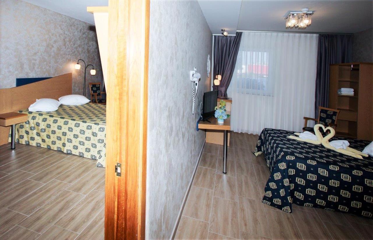 Iris Hotel Bors Eksteriør billede